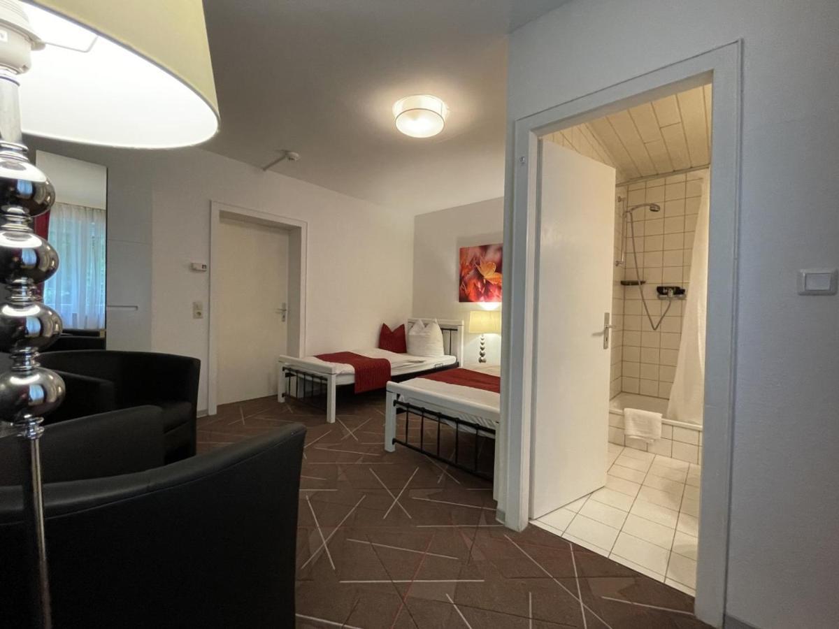 טראבן-טרארבאך Astoria Hotel Bad Wildstein מראה חיצוני תמונה