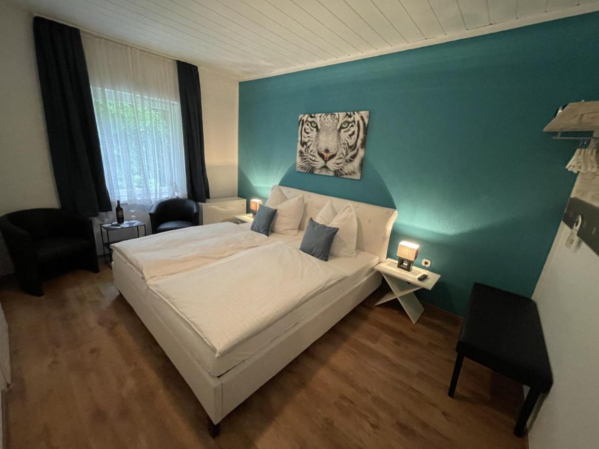 טראבן-טרארבאך Astoria Hotel Bad Wildstein מראה חיצוני תמונה