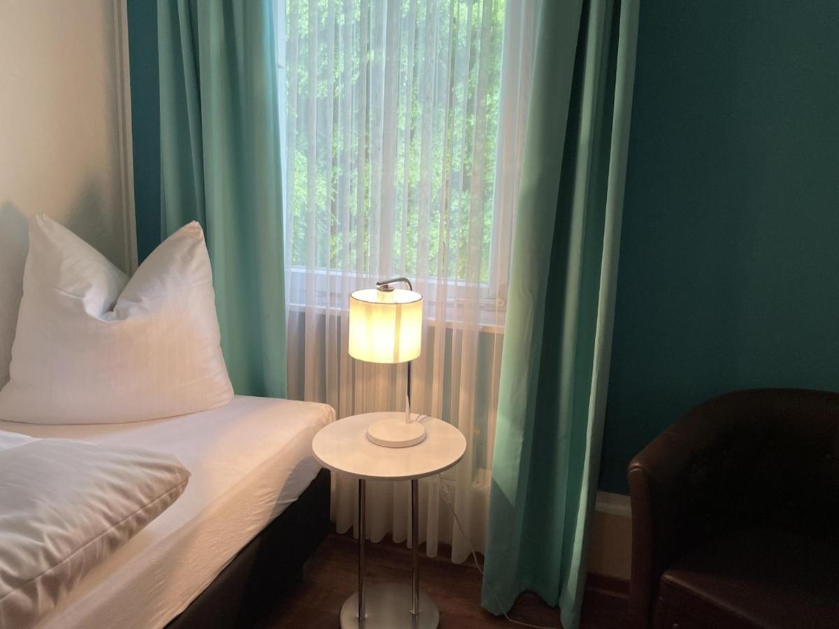 טראבן-טרארבאך Astoria Hotel Bad Wildstein מראה חיצוני תמונה
