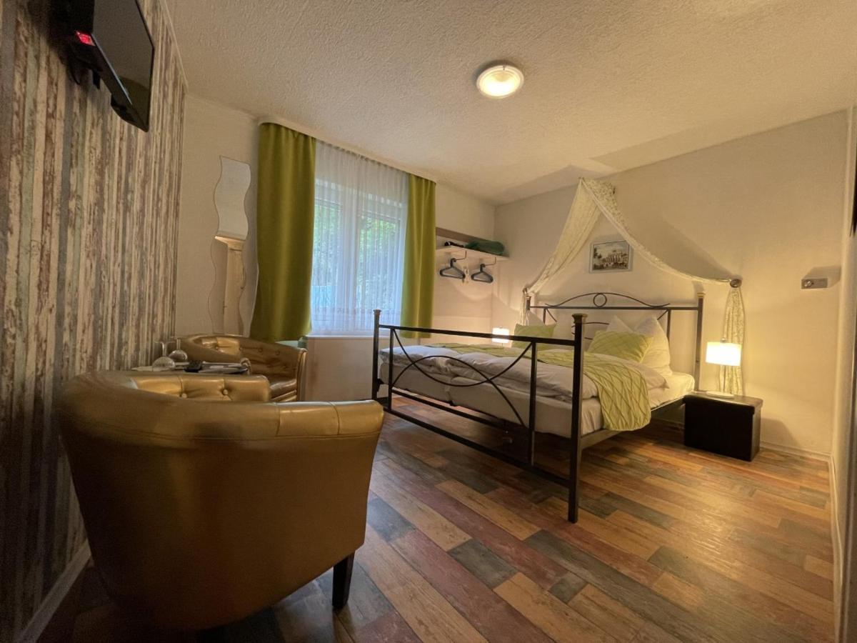 טראבן-טרארבאך Astoria Hotel Bad Wildstein מראה חיצוני תמונה
